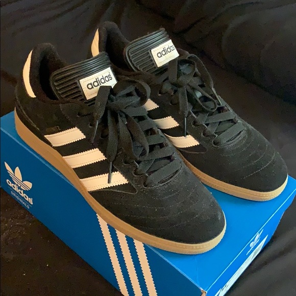 dennis busenitz shoes